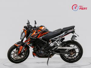 KTM  390 Duke 2021 2022