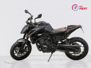 KTM  890 Duke 