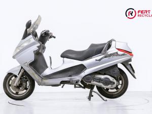 PIAGGIO  400 ie X 8